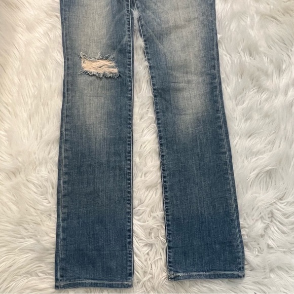 Sneak Peek Straight Leg Jean Medium wash - Picture 6 of 11